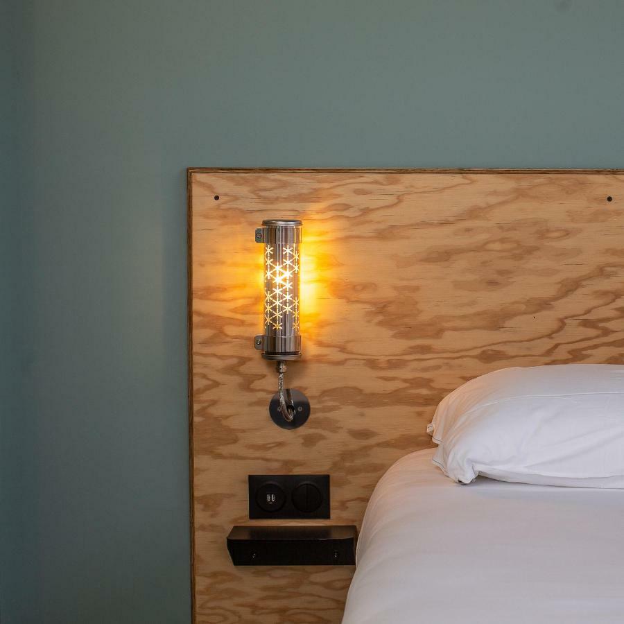 Hotel Eklo Centre Bastide 3*