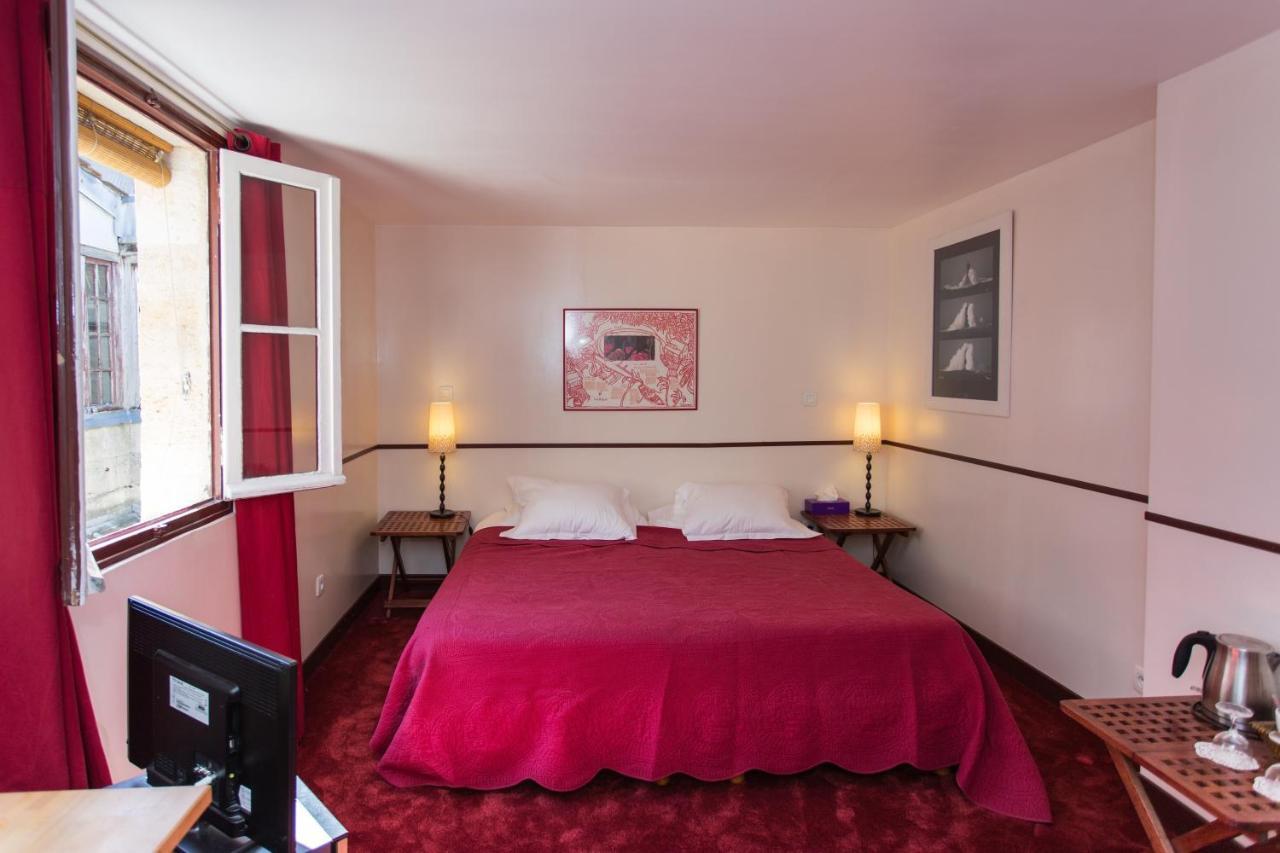 Guest house Maison D'hotes En Ville