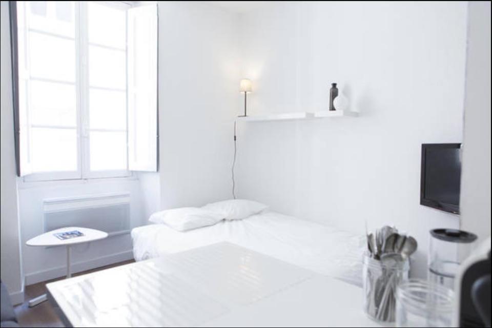 Quai Bourgeois Apartment