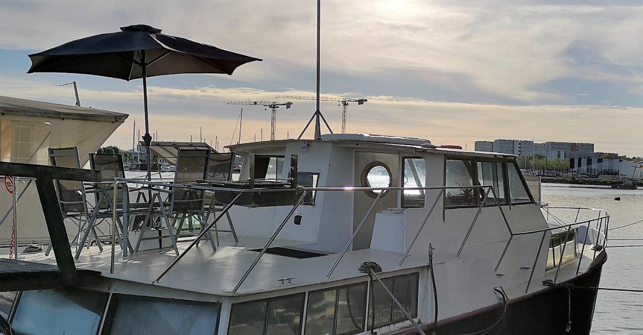 Botel Le Bateau Ivre
