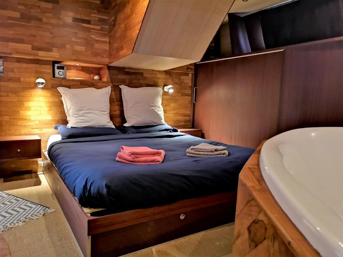 Le Bateau Ivre Botel Bordeaux