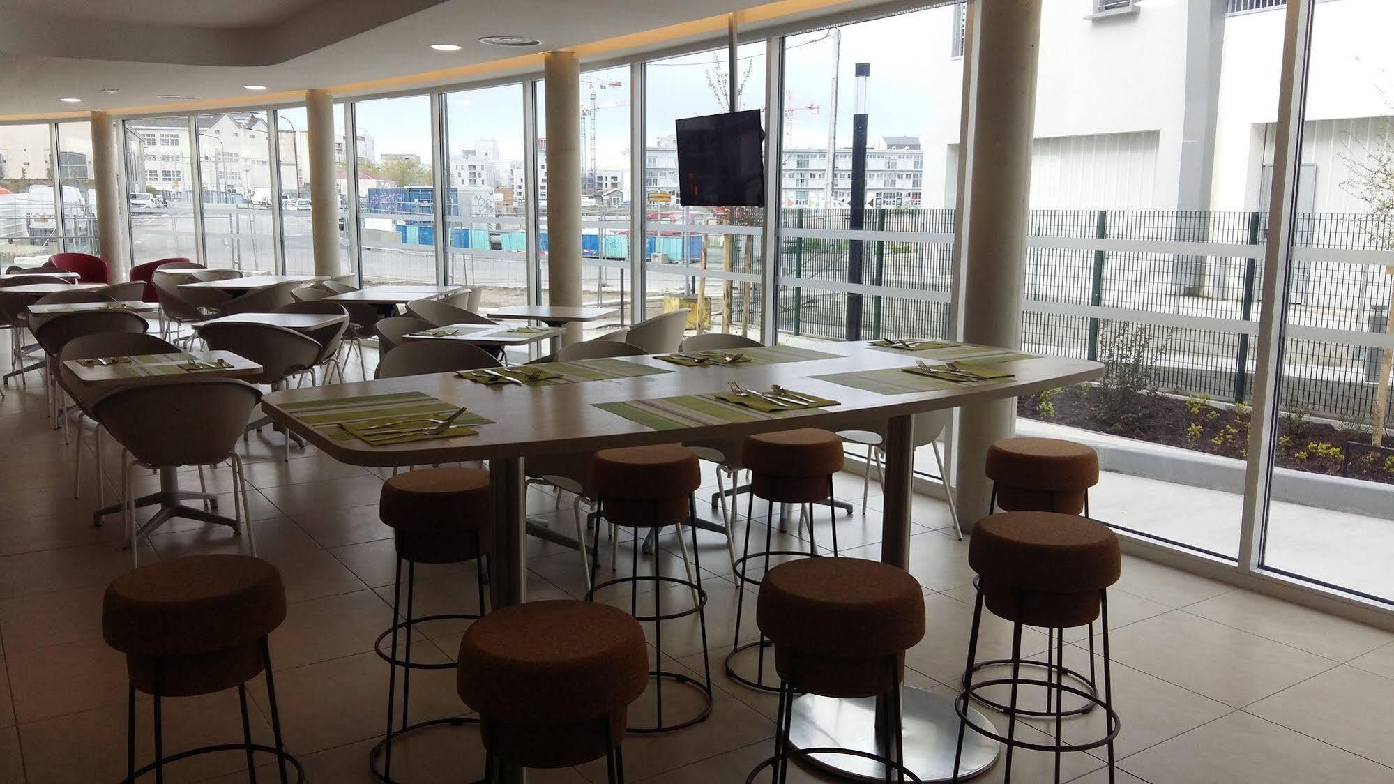 Appart-hotel & Golf Bassins A Flot