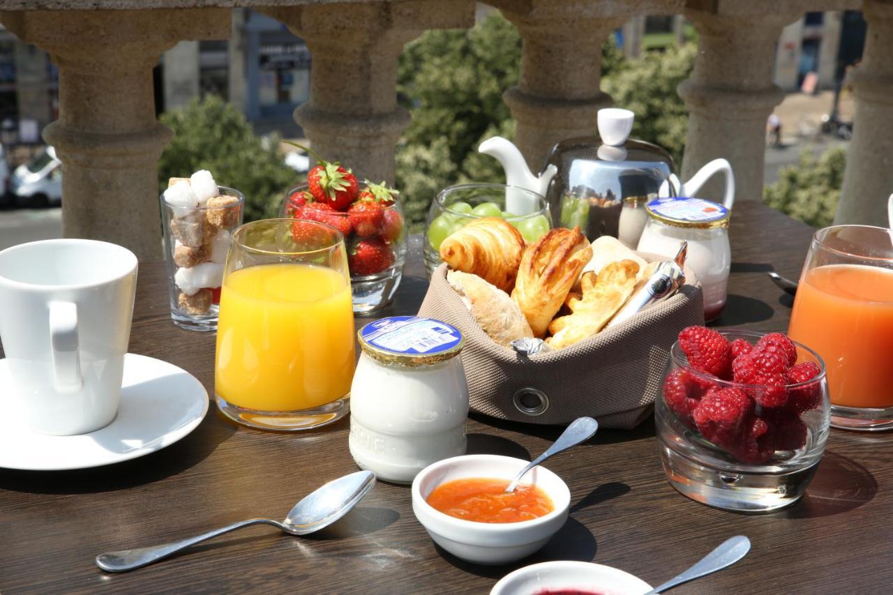 De Seze & Centre Hotel