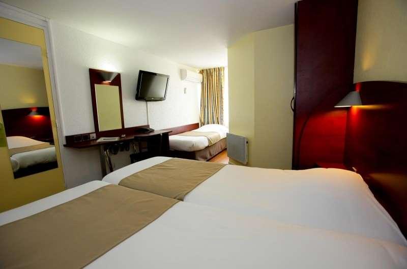 Contact Le Provencal 3*