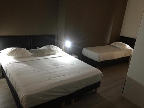 Hotel De La Boetie 4*