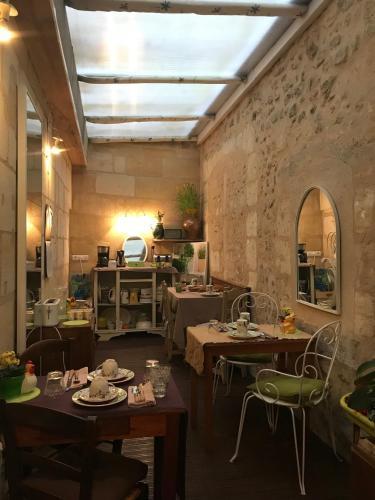 Le Miroir Aux Fees Bed & Breakfast