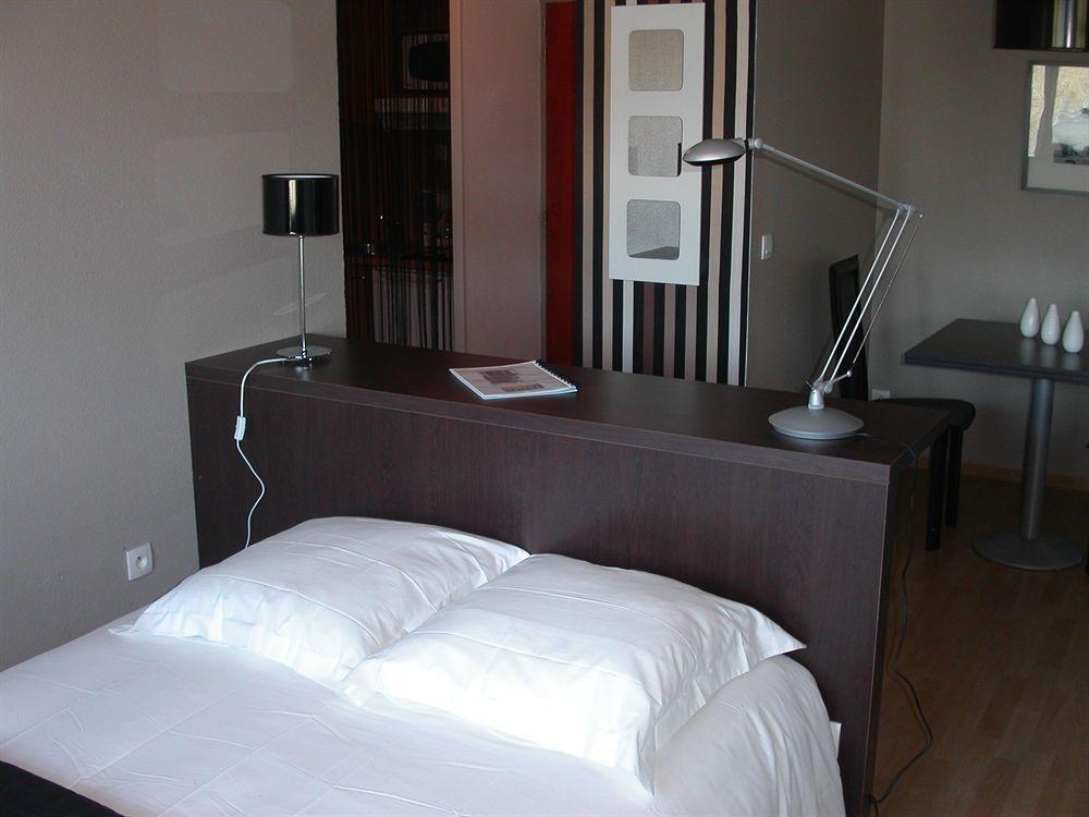 Aparthotel Teneo - Gare Saint Jean 2*