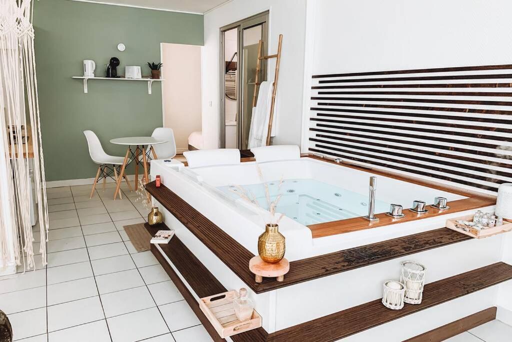 Nuit D'exception - Loft Avec Jacuzzi
