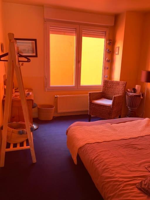 Quiet Duplex House Downtown Apartment *
