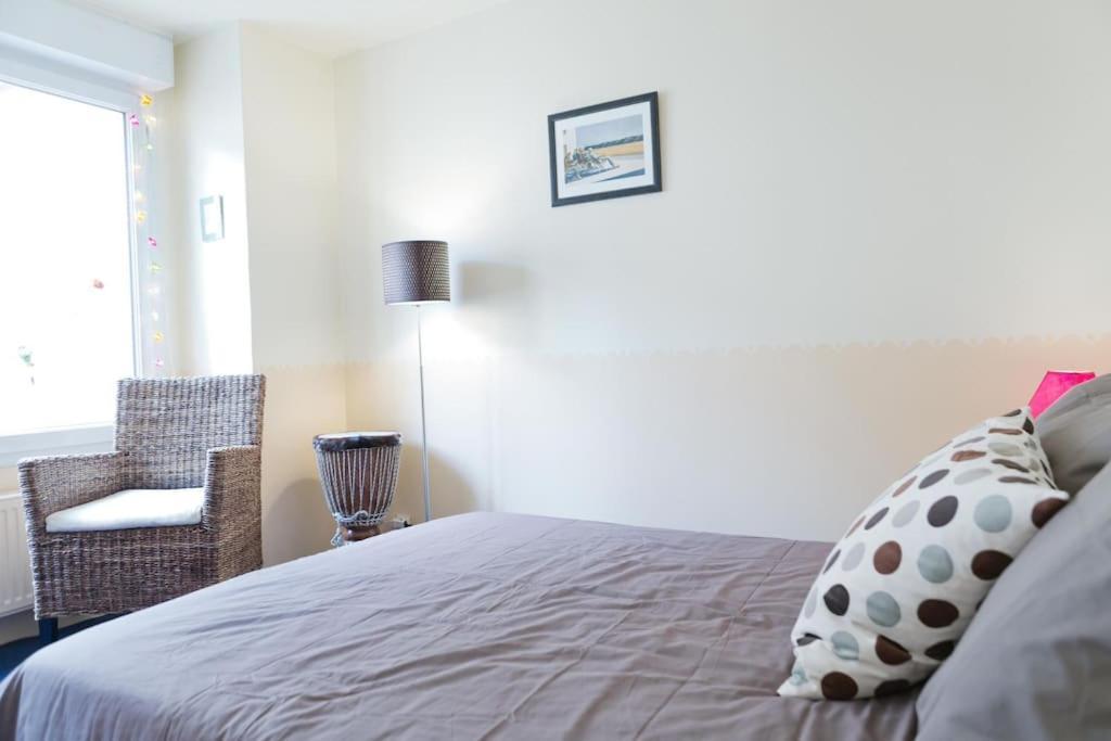 Quiet Duplex House Downtown *