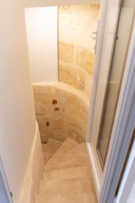 2 - Sous-sol Apartment *