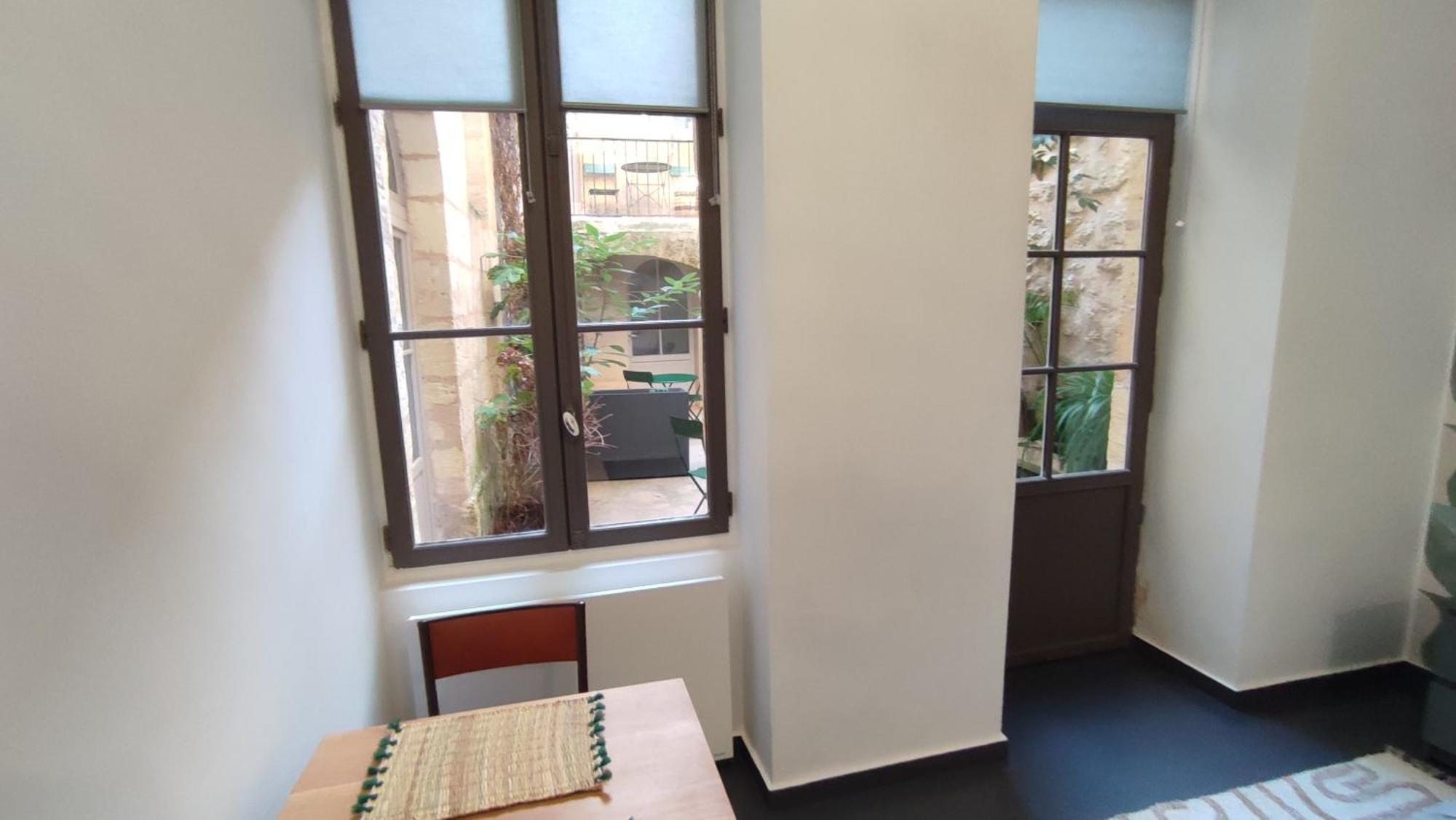 Au Coeur Des Chartrons Appartement *