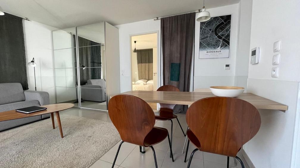 Avec Terrasse - Cite Du Vin Appartement *