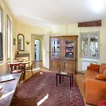 Centre Historique, Appartement Climatise Avec Terrasse