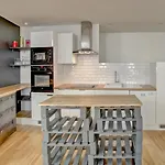 Le Faubourg - Duplex Pour 4 Personnes A Bordeaux