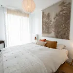 Sur La Riviere, Proche Tramway, Un Bel Appartement Zen, Design, Spacieux Et Lumineux