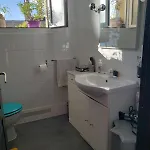 Beautiful Apartment Quiet Area Near Train Station