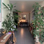 Superbe T3- Two Bedrooms Appartment With Garden And Petanque! Perfect Spot!