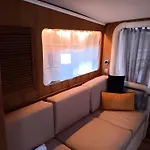 Bateau Au Bassin Des Lumieres