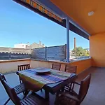 Quiet Family 3 Bedrooms Apartment, 5 Min To St Jean Train Station