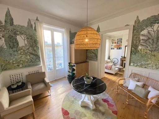 Apartment Grand Theatre