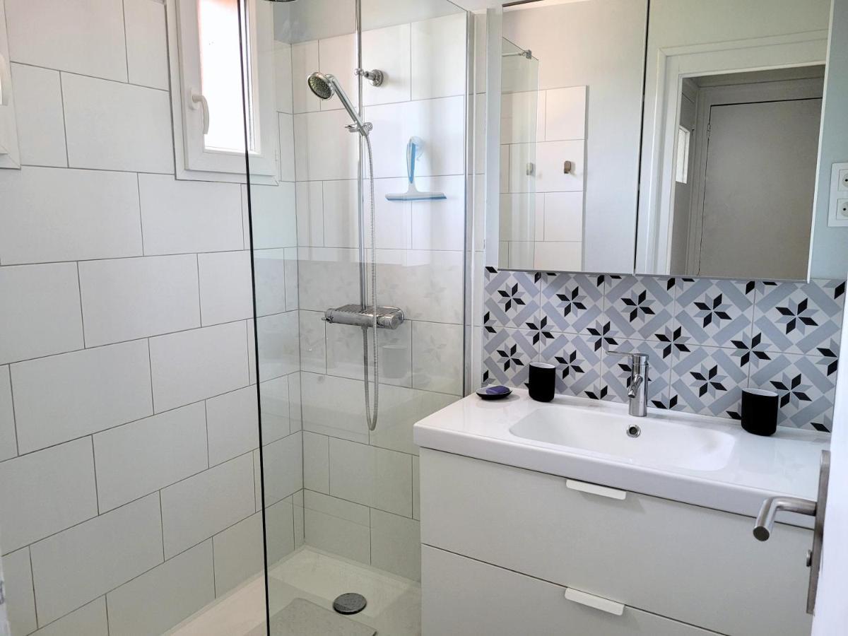 Guest house Chambres D'hotes Avec Piscine Bordeaux