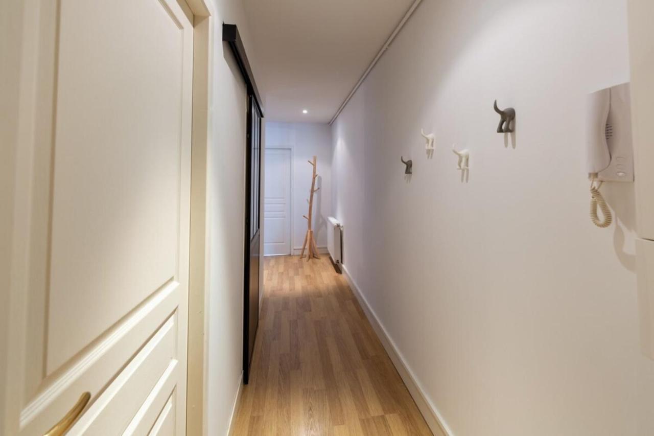 Contemporary Furnished Duplex With 3 Bedrooms Near All Amenities Apartment Bordeaux