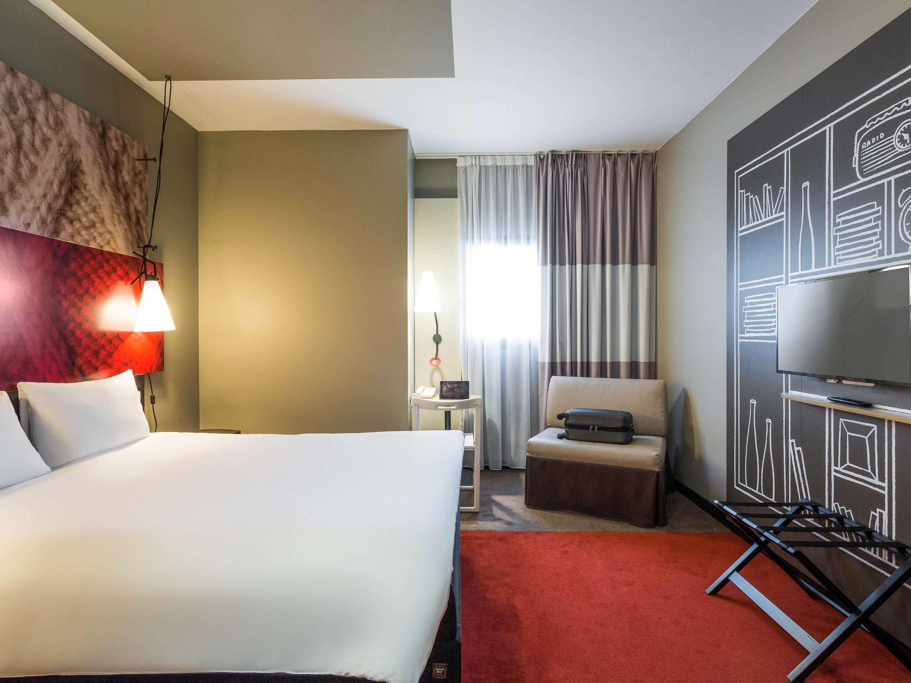 Hotel Ibis Centre - Gare Saint-jean