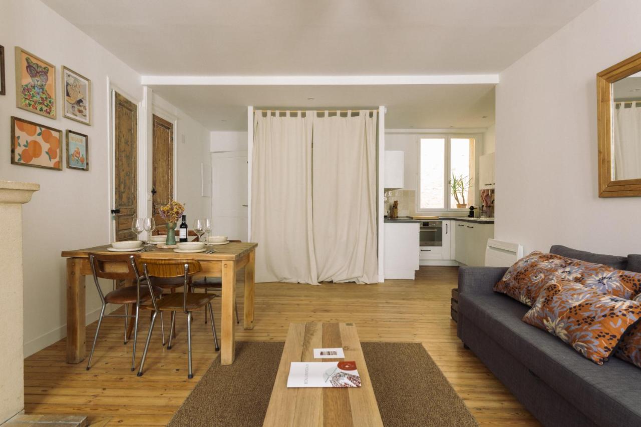 By Homy Apartment *