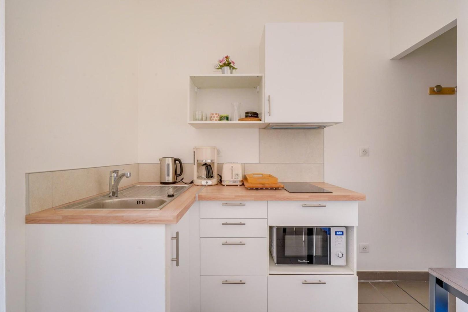 Jolie Petite Maison De *