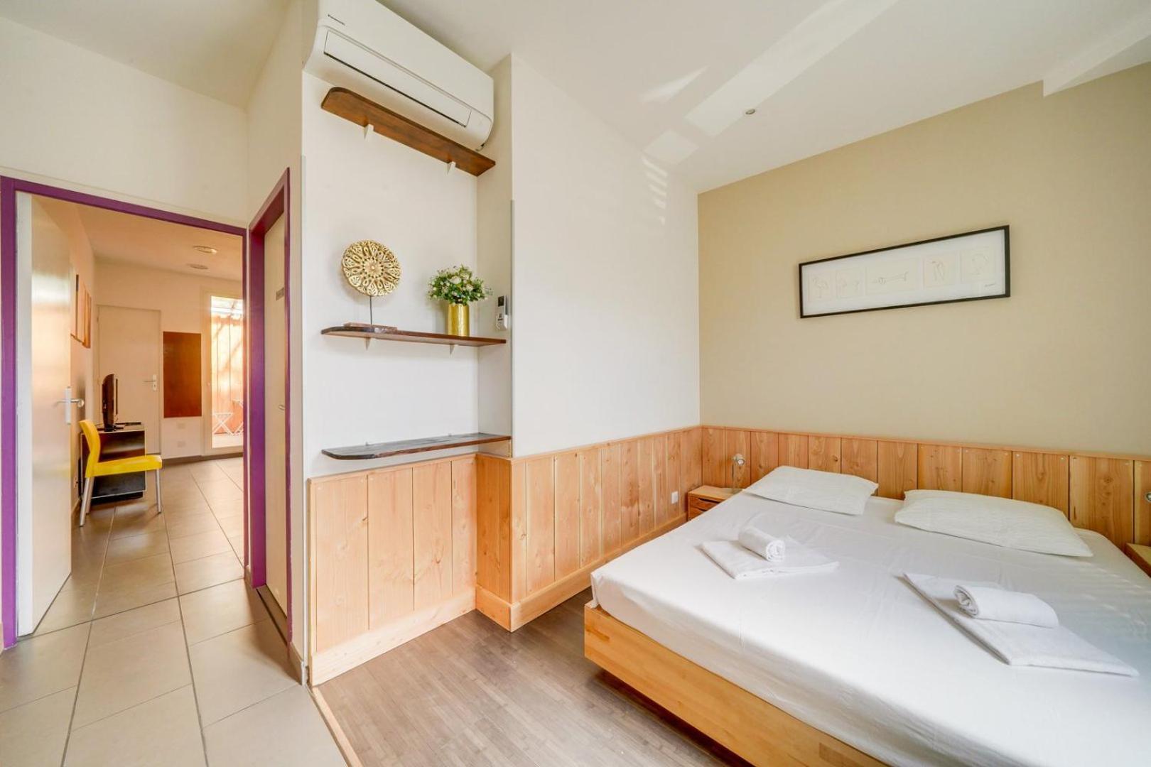 Guest house Jolie Petite Maison De *