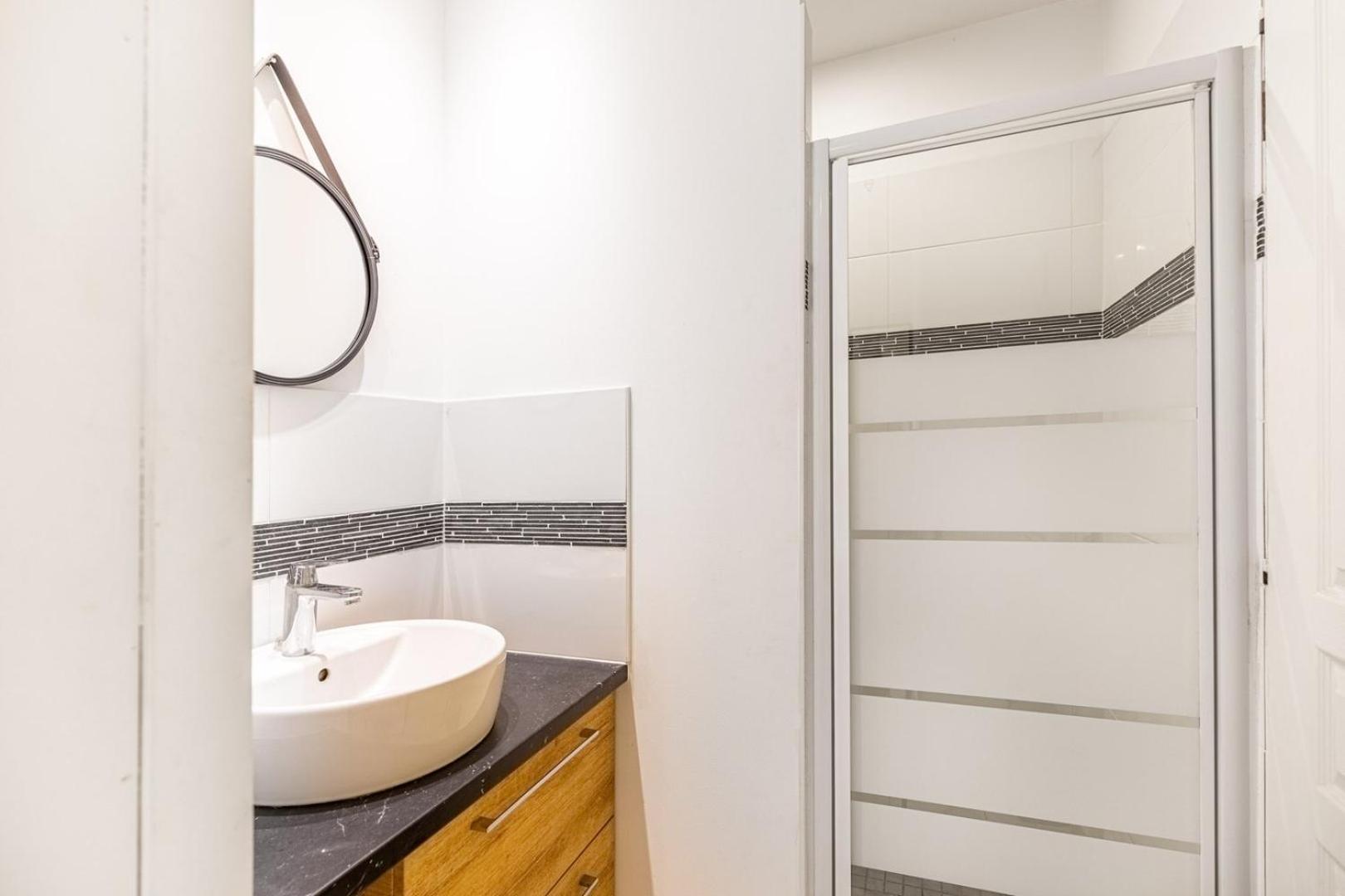 Centre Apartment *