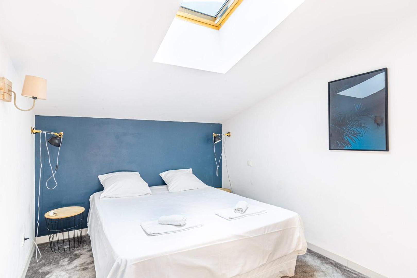 Apartment Centre *
