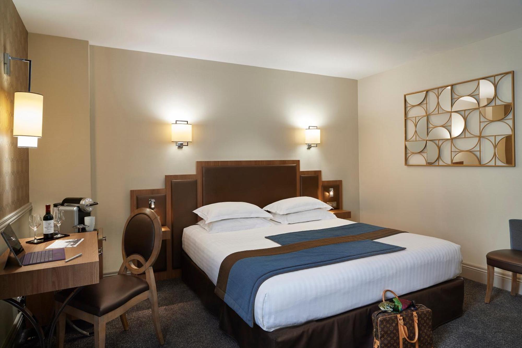 Western Premier Hbeo Centre Hotel