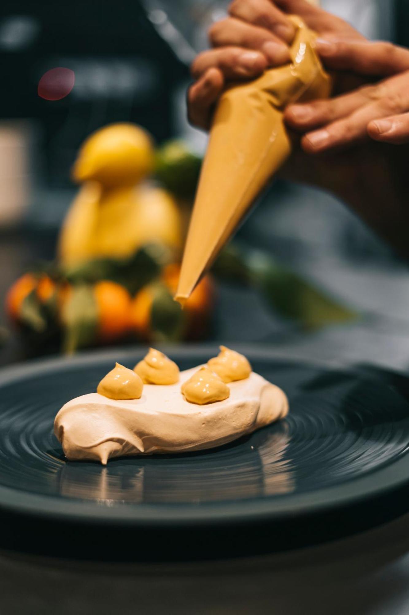 Khách sạn Hilton Garden Centre 4*