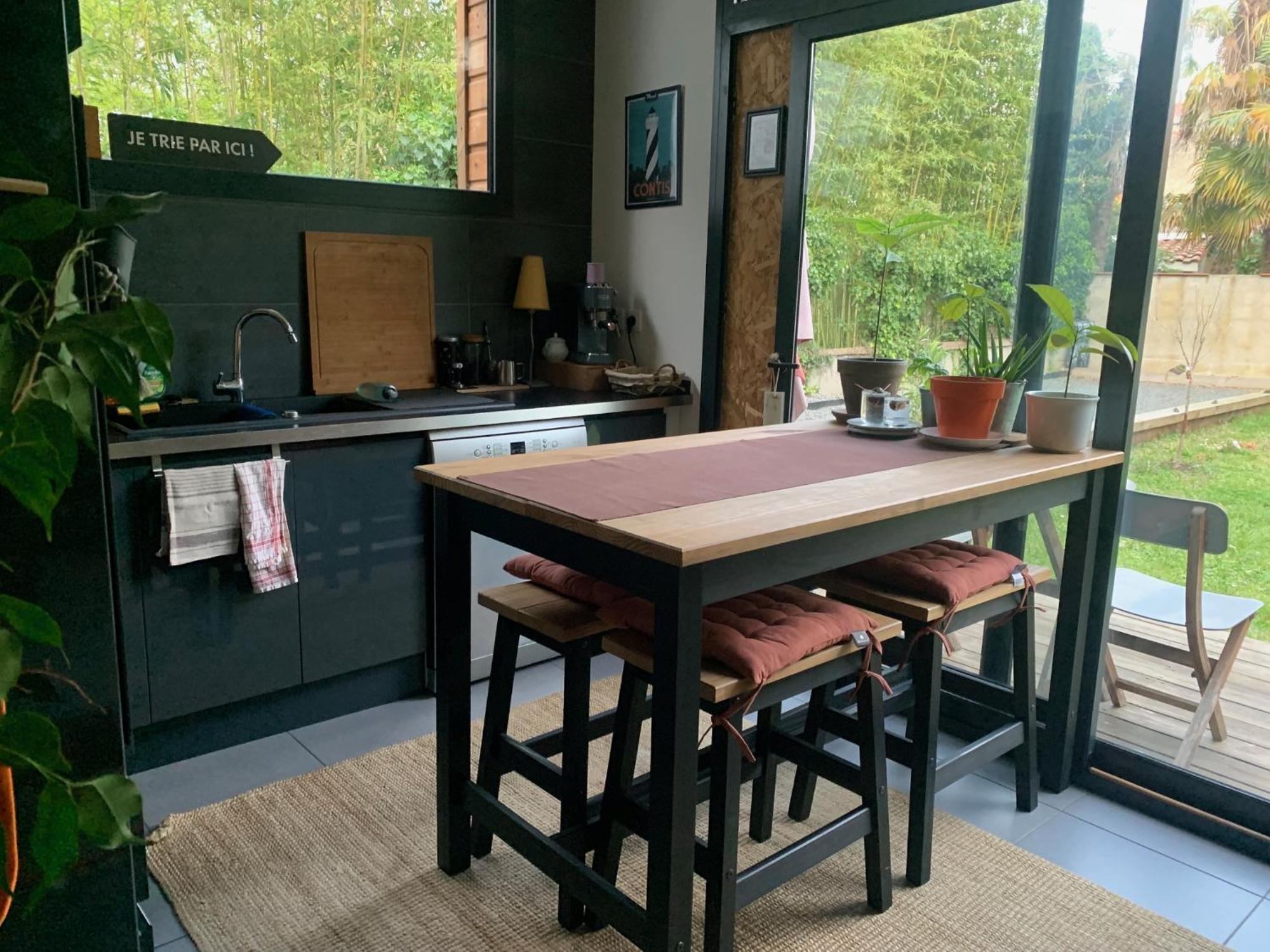 Apartment Superbe T3- Two Bedrooms With Garden And Petanque! Perfect Spot!