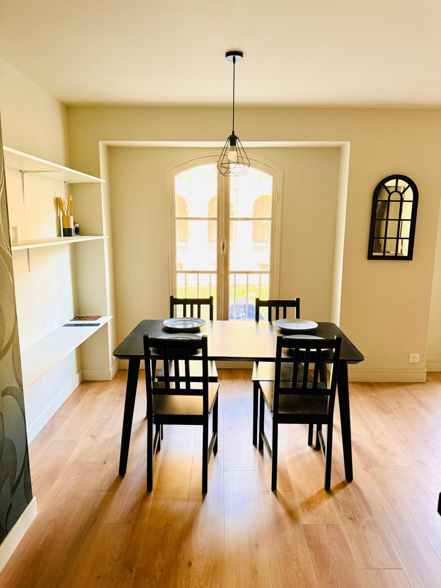 Apartment To Triangle D'or 2 Bedrooms Bordeaux