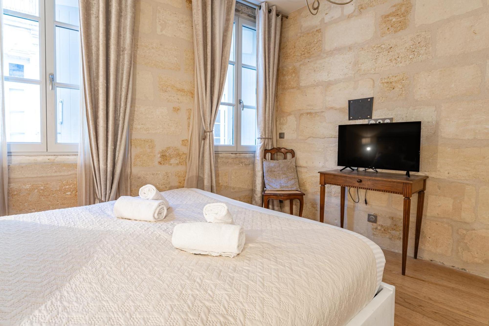 Apartment Climatise Avec Rooftop En Hypercentre *
