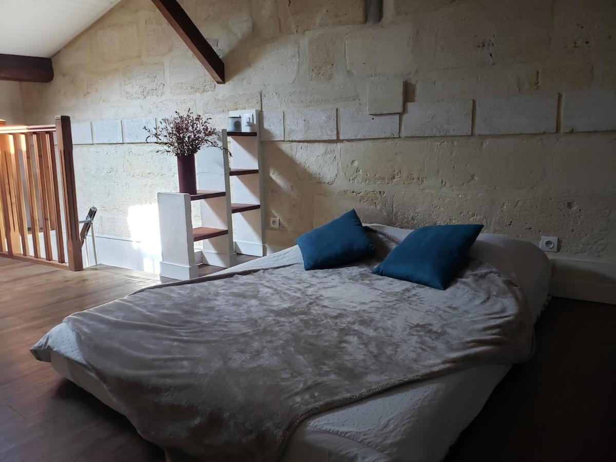Beautiful Quiet Area Near Train Station Apartment