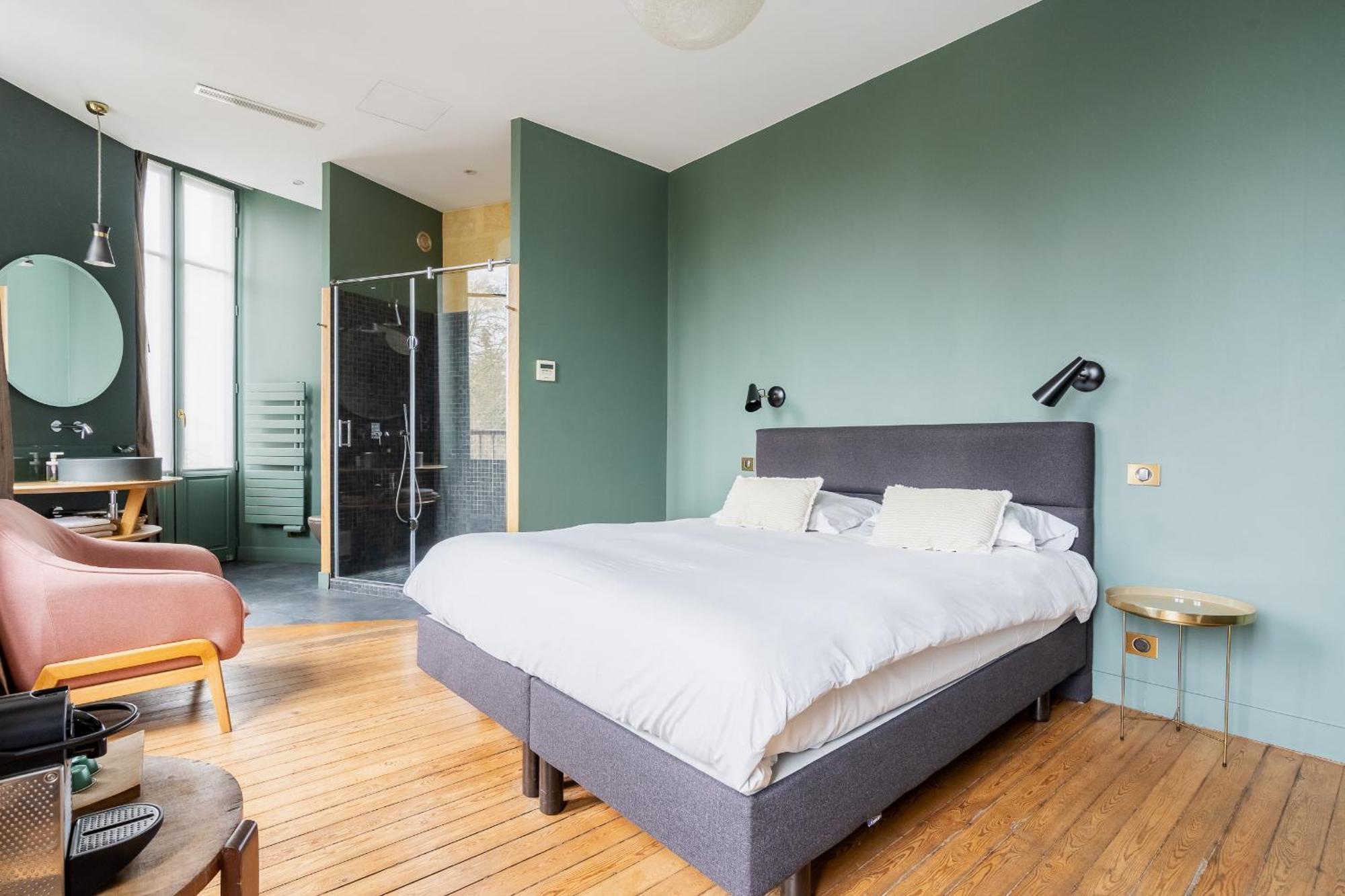L'escapade Bordelaise - Cote Jardin Bed & Breakfast