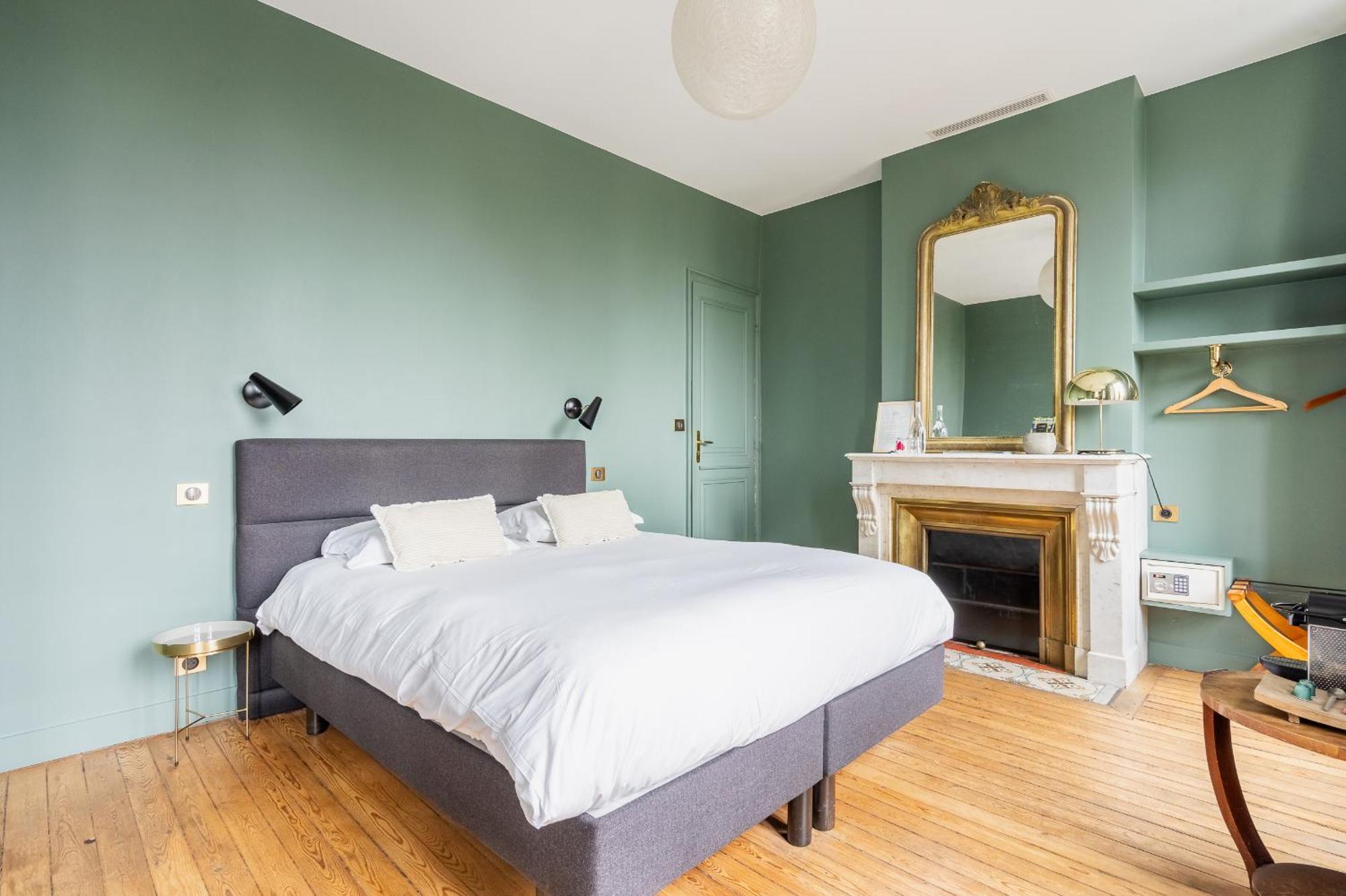 L'escapade Bordelaise - Cote Jardin Bed & Breakfast 3*