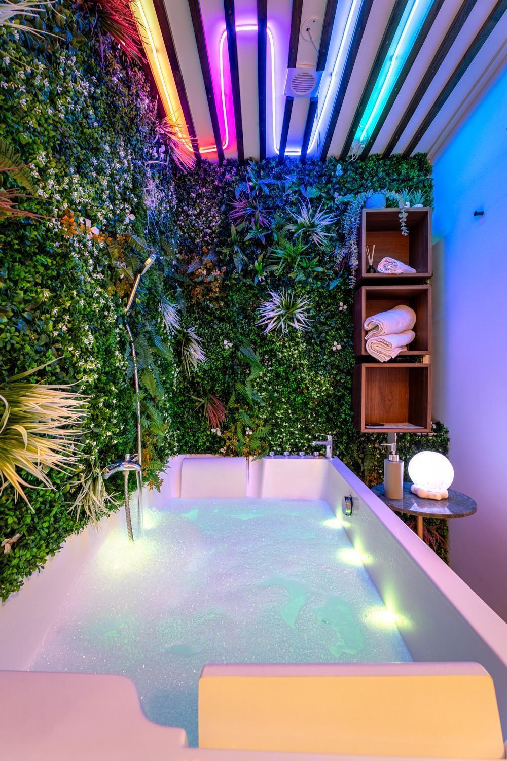 Apartment Cozy Jacuzzi Chartrons