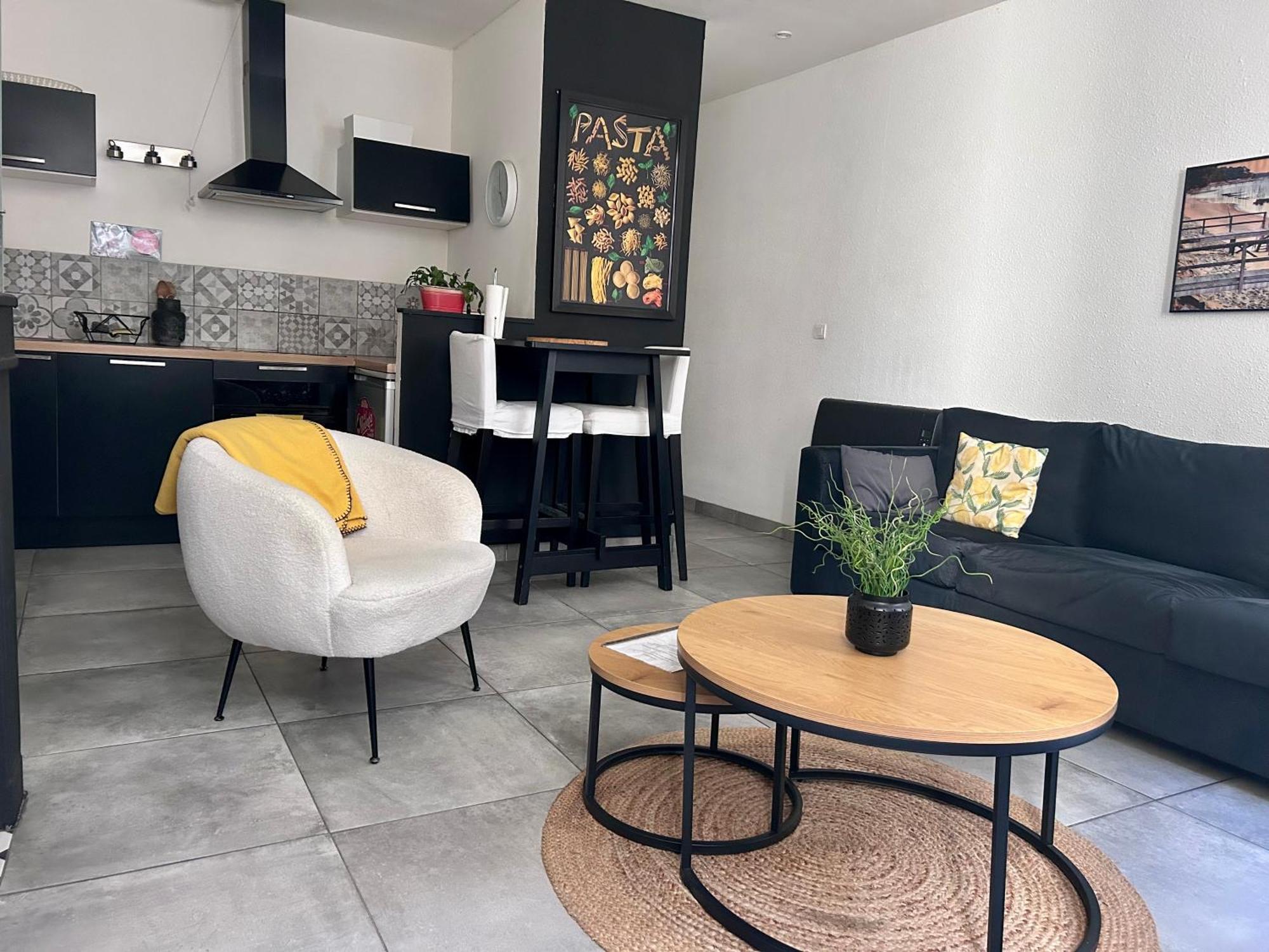 Appartement Cosy Avec Balcon, Centre Historique Bordeaux