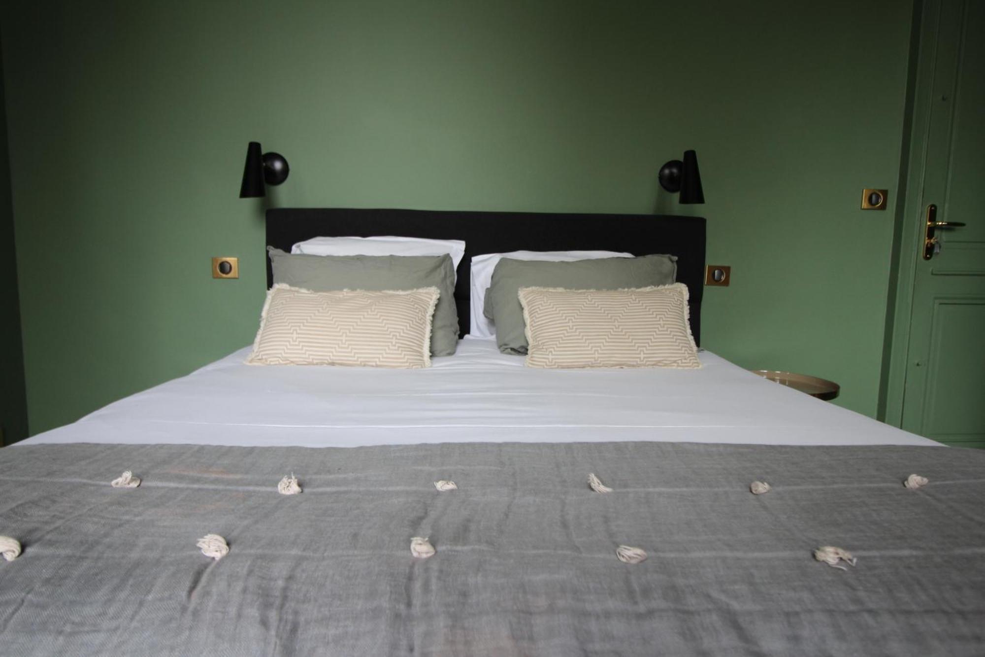 L'escapade Bordelaise - Cote Jardin Bed & Breakfast