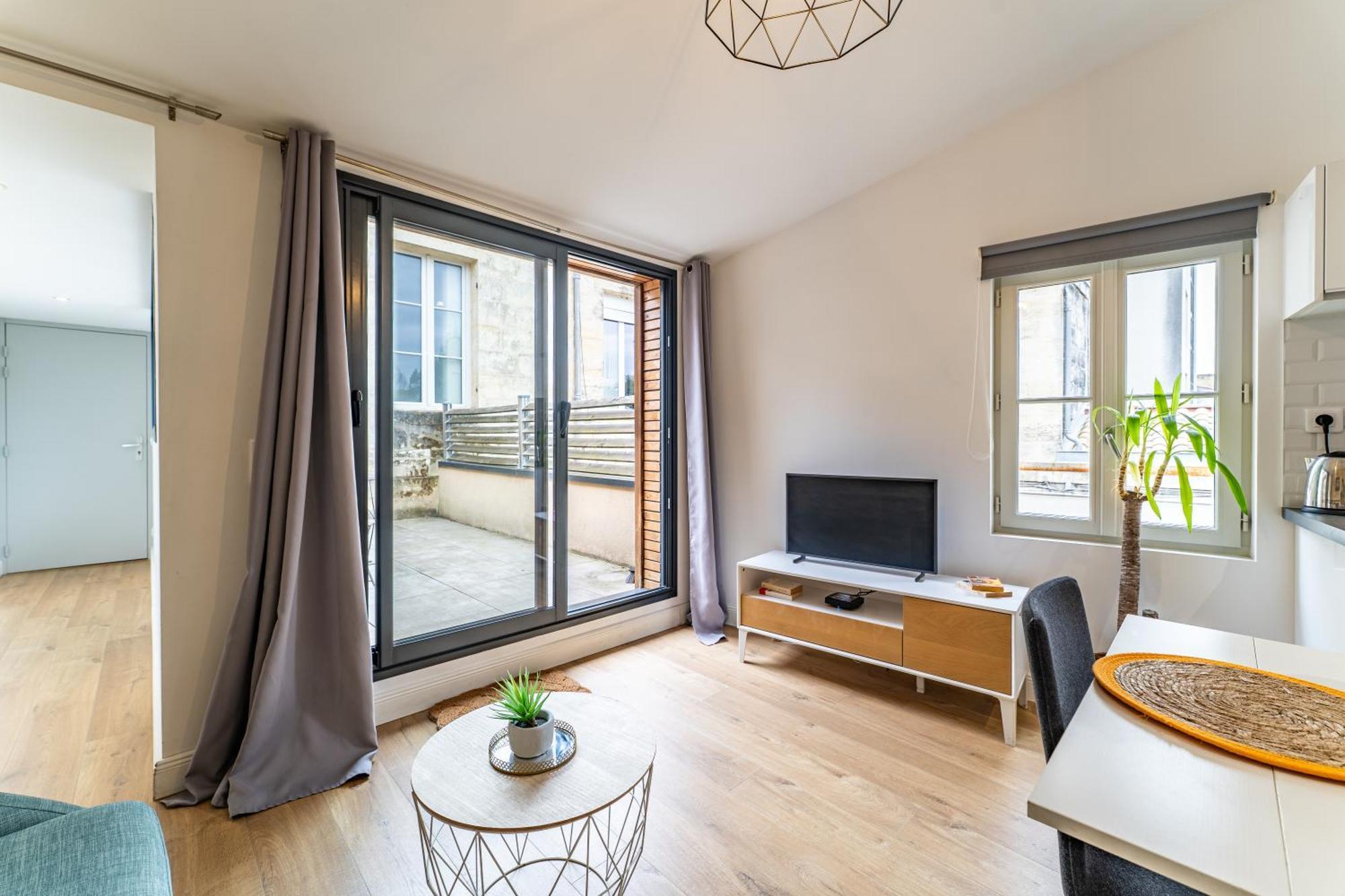 Superbe Avec Terrasse En Centre