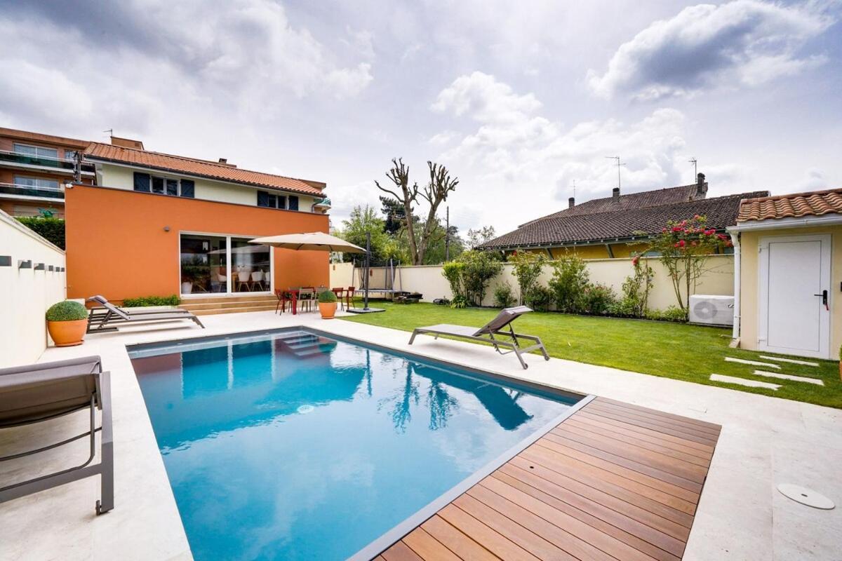 Villa Maison Familiale Climatisee Avec Piscine *