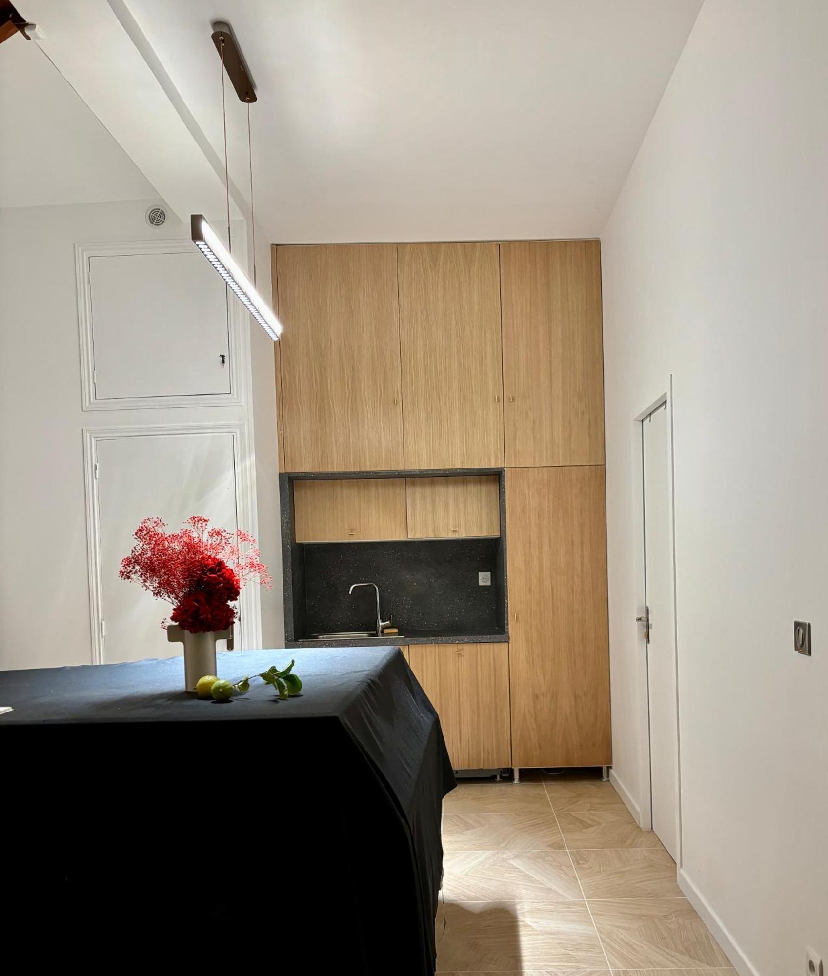 Tang Home-bordeaux Hyper Centre Bed & Breakfast