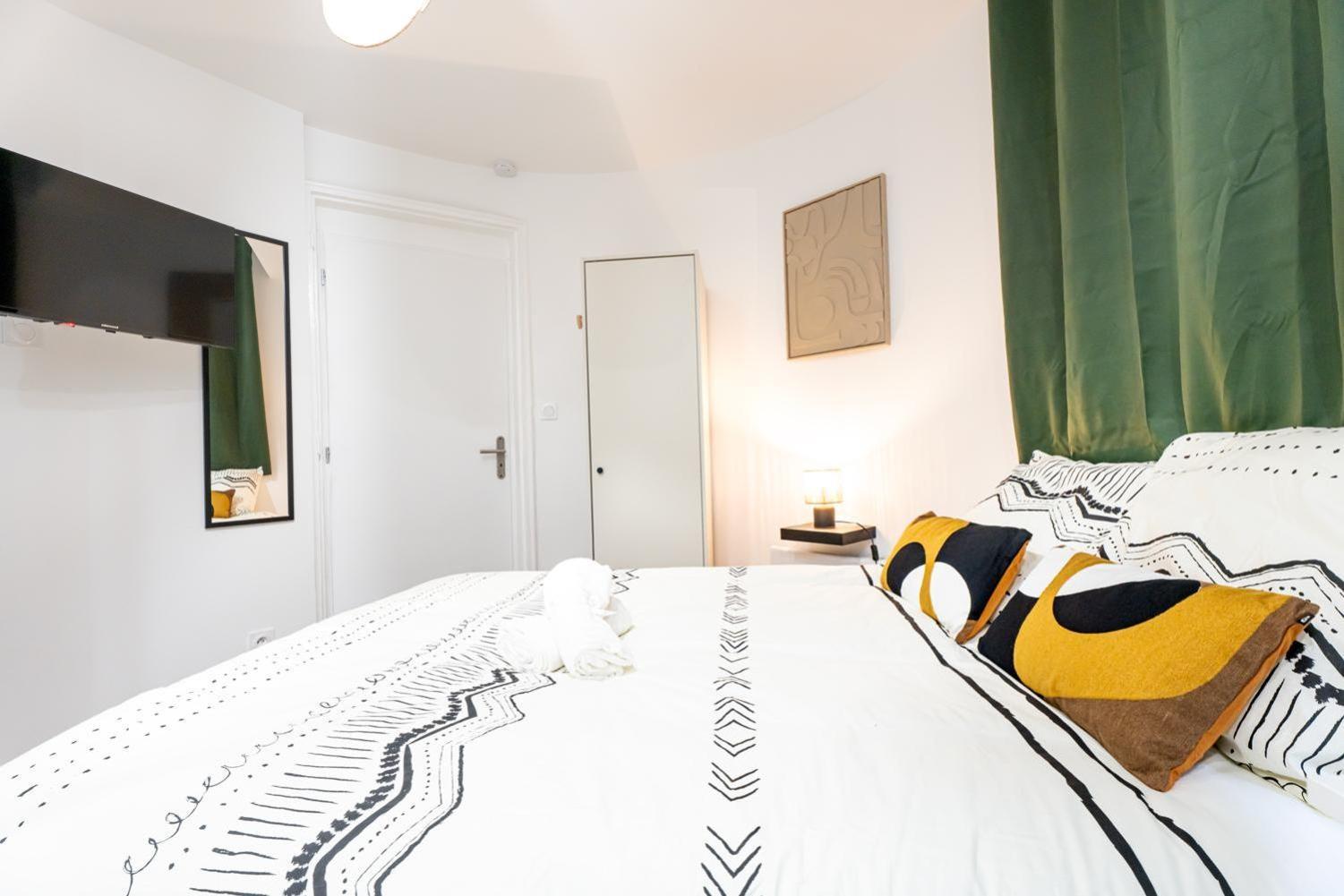 Them'apparts Sainte Croix Apartment Bordeaux