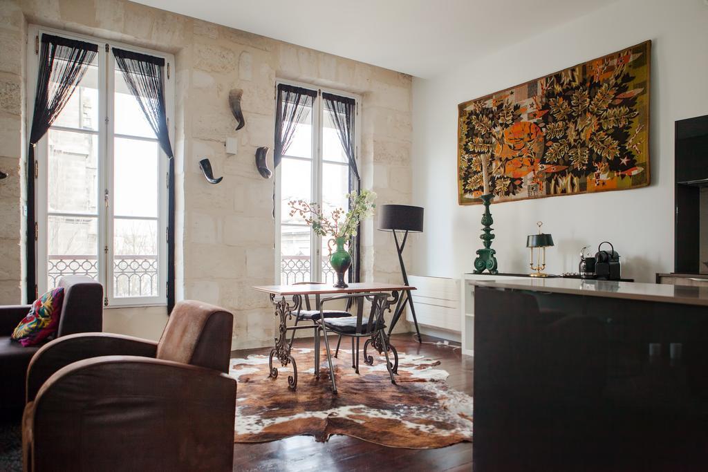 Une Chambre Chez Dupont 2*