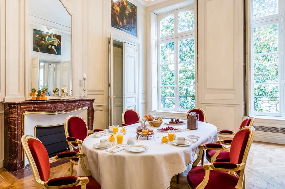Guest house La Tresne 3*